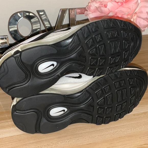 🚨NEW🚨NIKE AIRMAX 97 women’s 10.5 - Picture 6 of 6